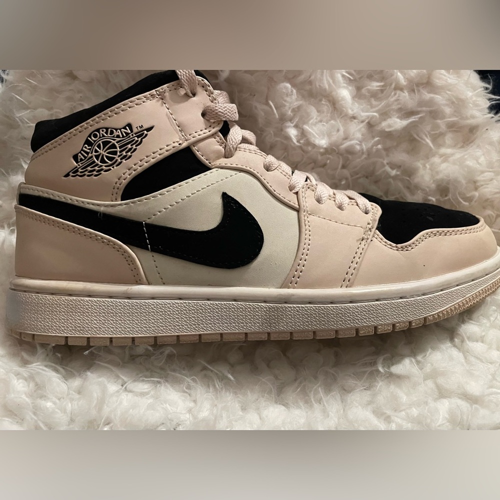 Nike Men’s Mid-Top Athletic Shoes in Beige and Black